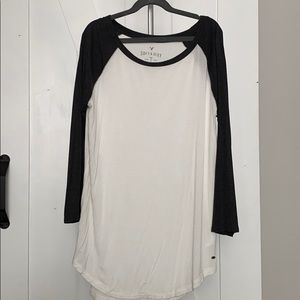 American Eagle baseball tee